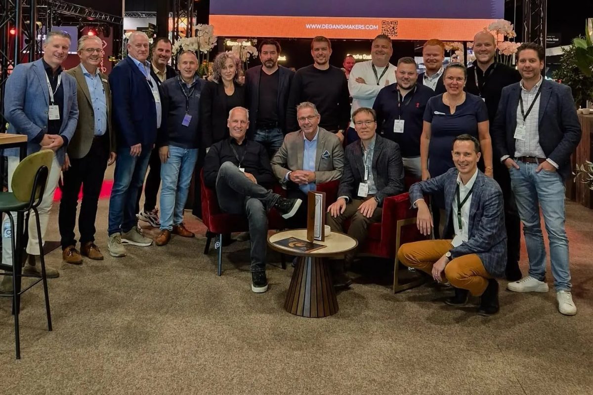De vijftien Gangmakers samen op de beursstand